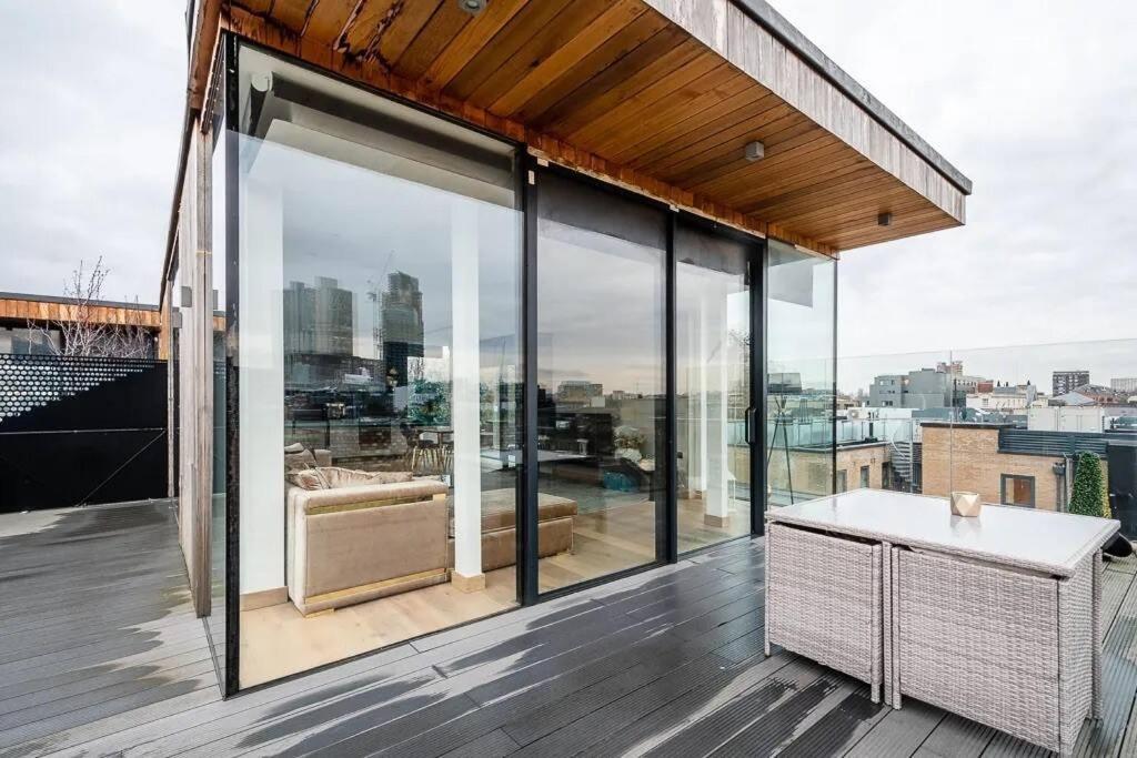 3 Bed Luxury Penthouse Hoxton Square With Terrace Apartment London