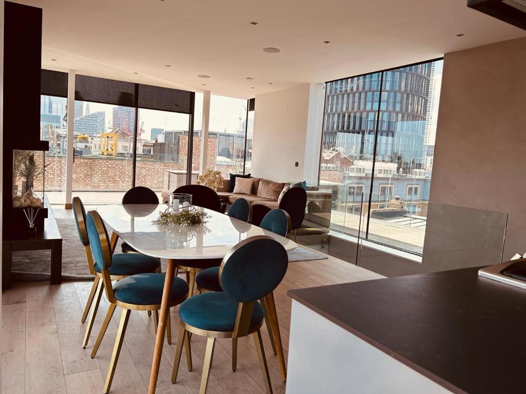 3 Bed Luxury Penthouse Hoxton Square With Terrace Apartment London