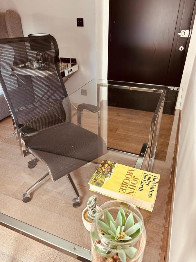 3 Bed Luxury Penthouse Hoxton Square With Terrace *